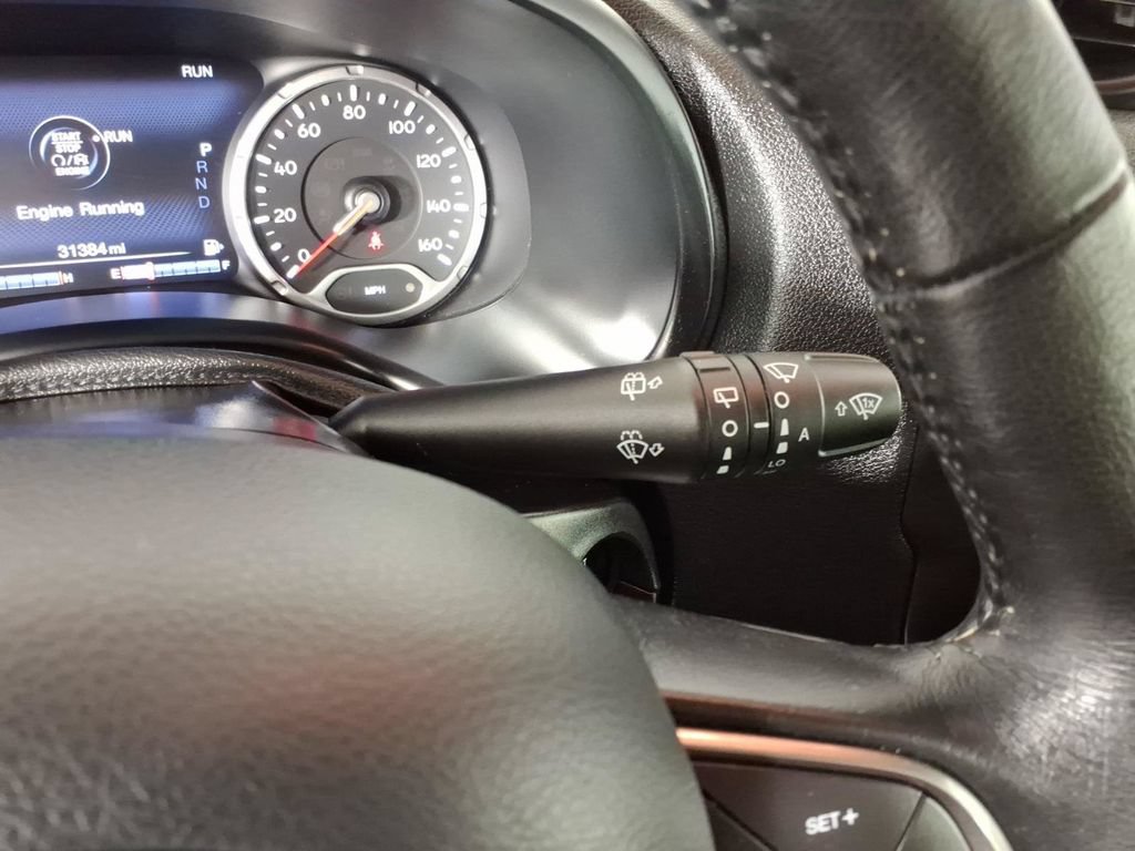 Used 2021 Jeep Renegade Limited AWD/4WD image 19