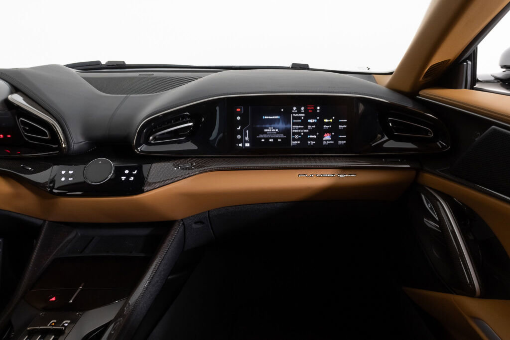 Used 2024 Ferrari Purosangue image 38