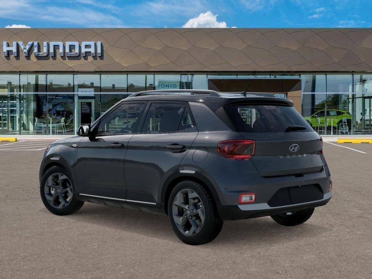 New 2026 Hyundai Venue SEL FWD image 5