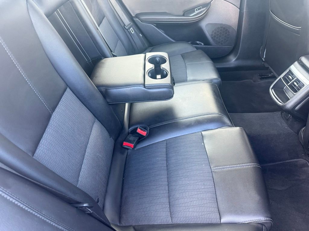 Used 2017 Chevrolet Impala LT FWD image 41