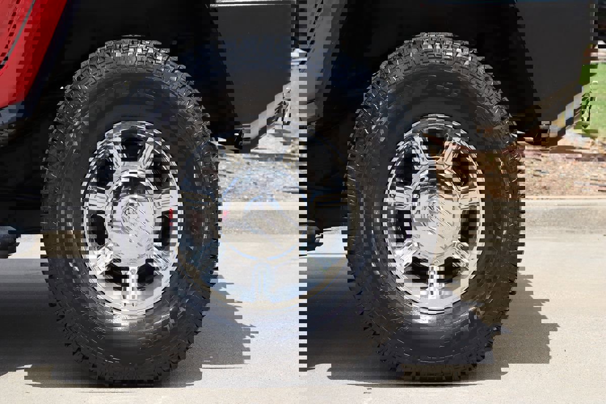 Used 2005 HUMMER H2 SUT w/ Preferred Equipment Group image 58