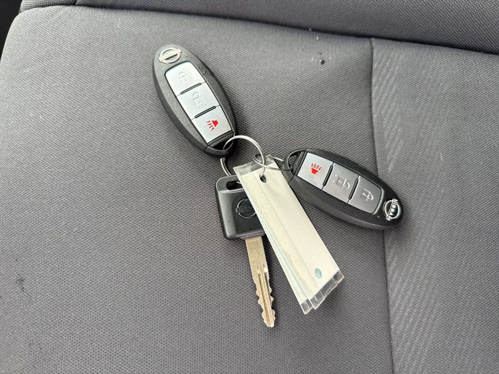 Used 2024 Nissan Frontier S w/ Technology Package image 32