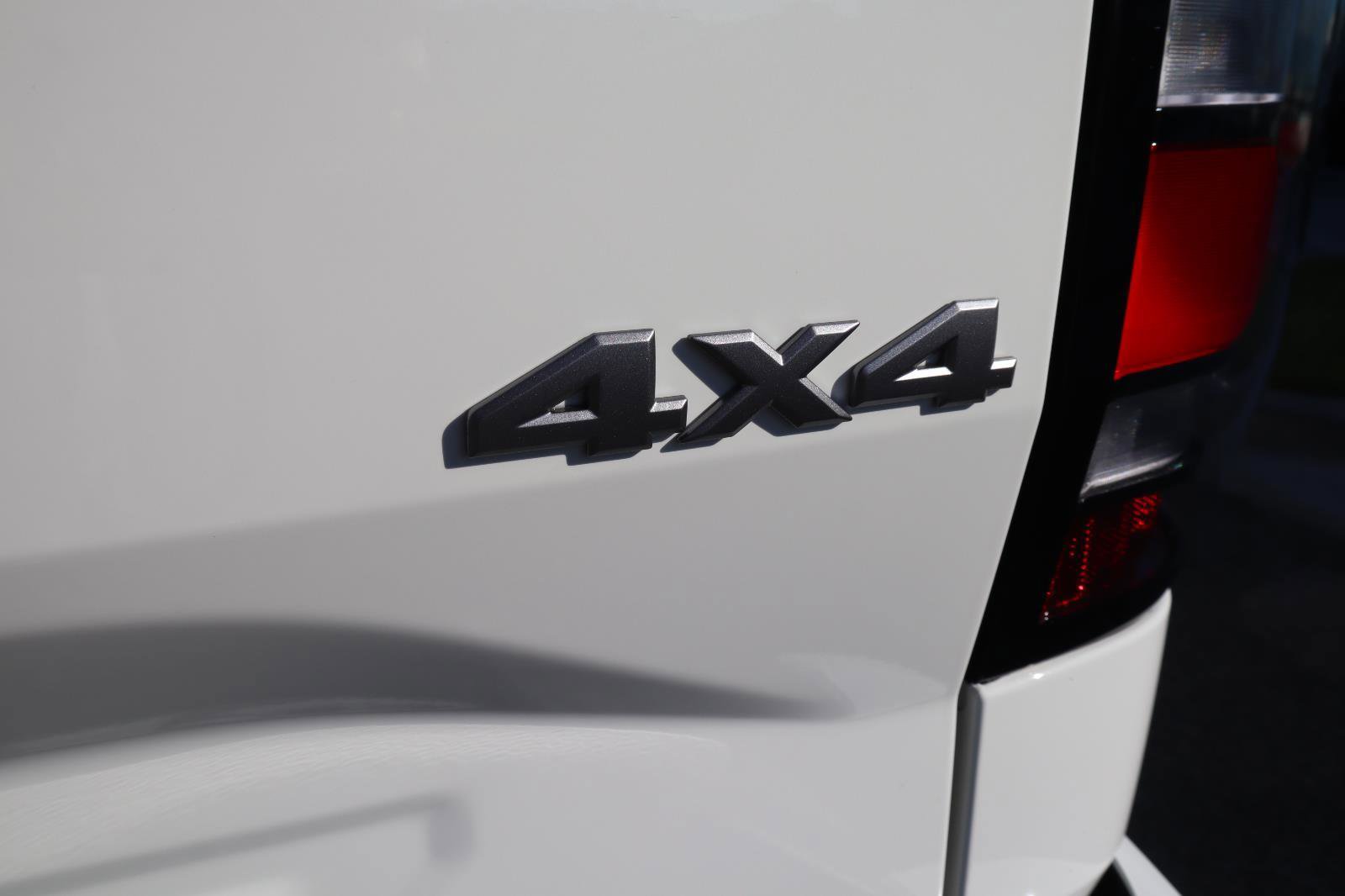 New 2026 Nissan Frontier 4x4 Crew Cab image 10