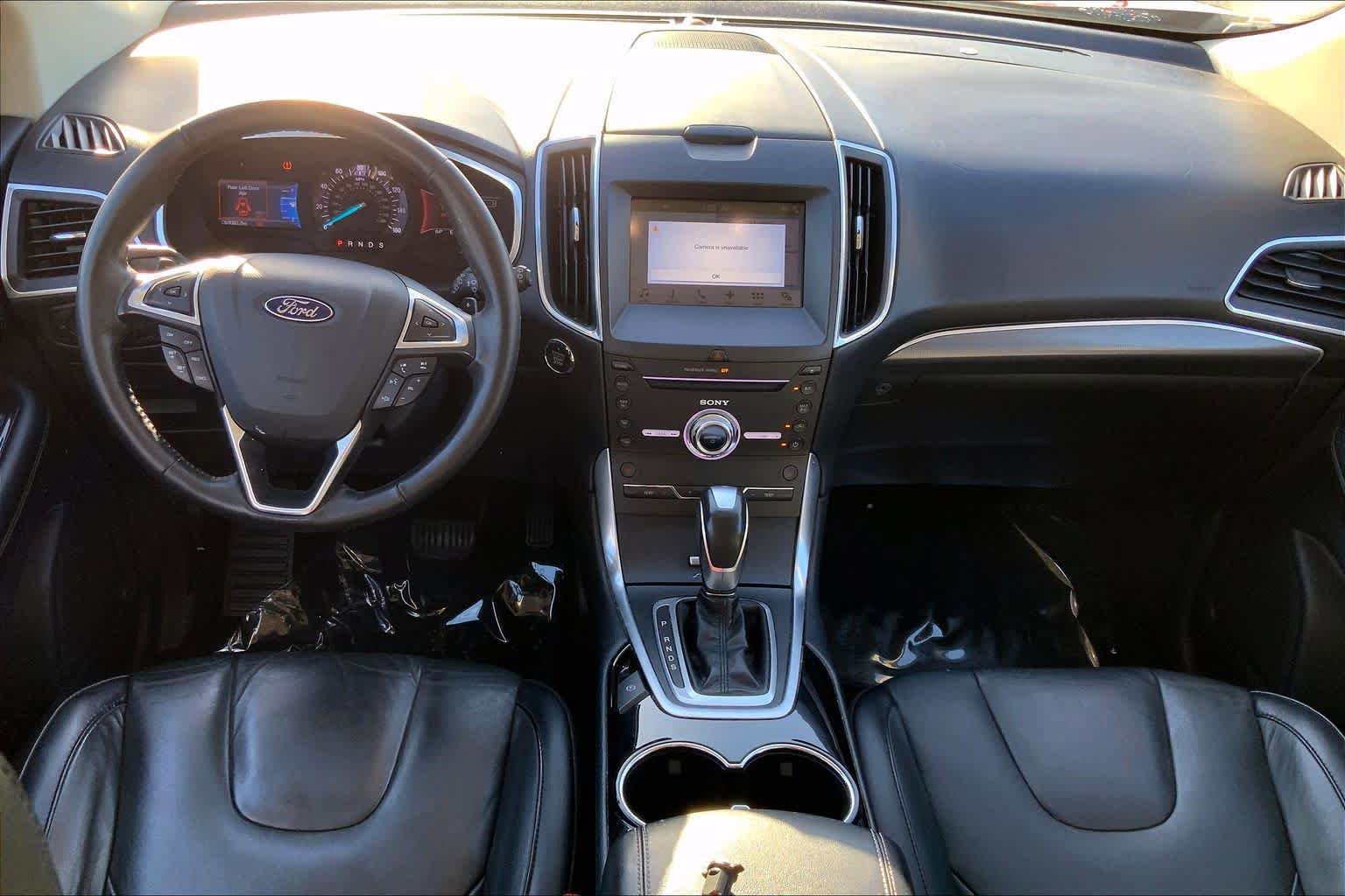 Used 2017 Ford Edge Titanium w/ Technology Package FWD image 15