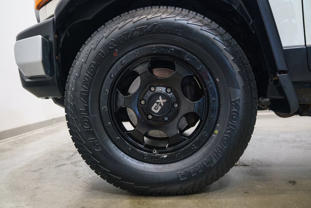 Used 2010 Toyota FJ Cruiser 4WD image 11