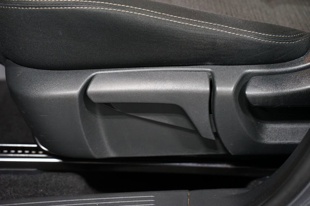 Used 2021 Nissan Rogue S image 31