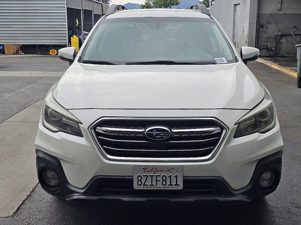 Used 2018 Subaru Outback 2.5i Limited image 3