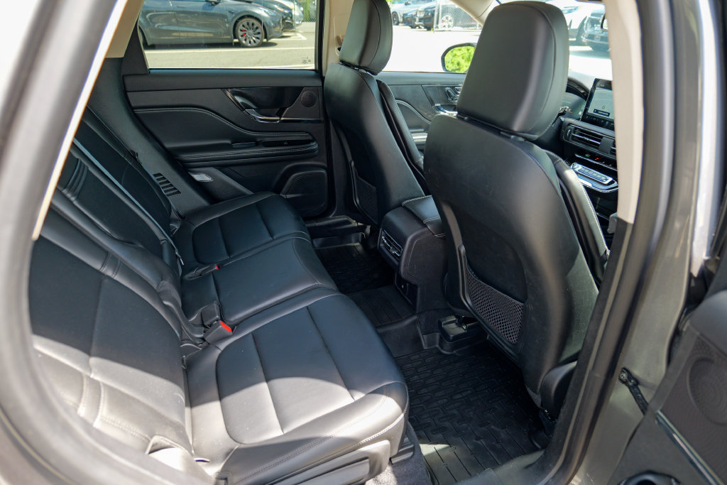 Used 2023 Lincoln Corsair AWD image 29