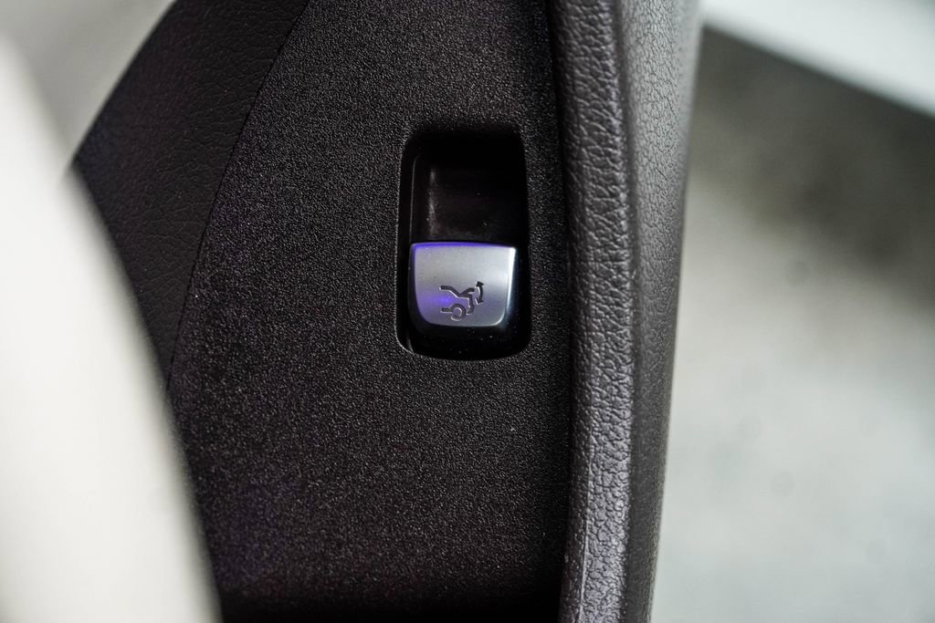 Used 2018 Mercedes-Benz E 400 Coupe image 28