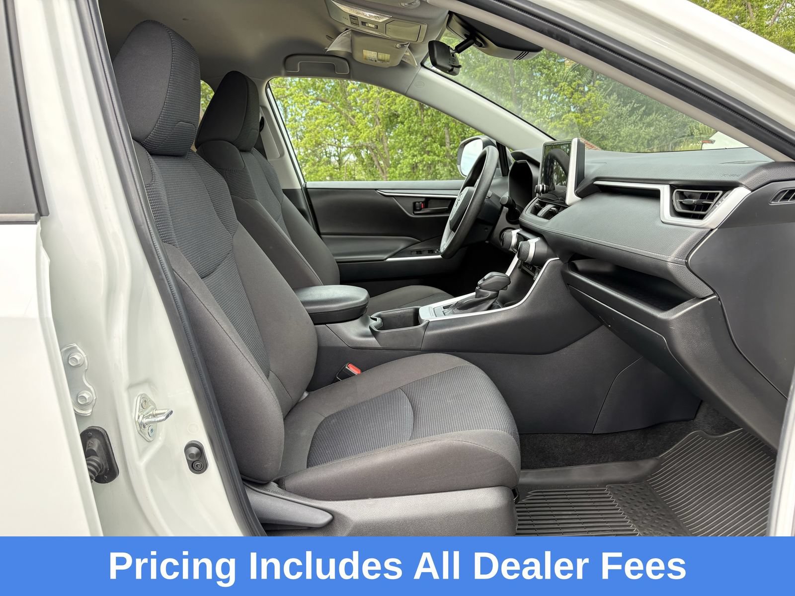 Used 2024 Toyota RAV4 LE FWD image 34