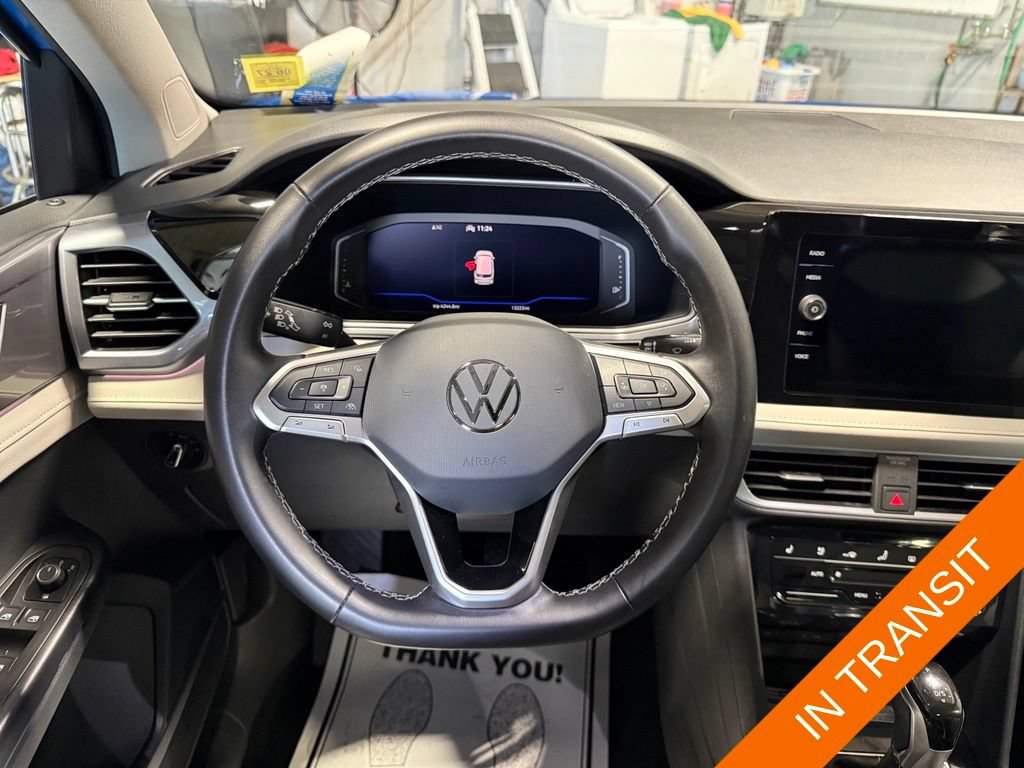 Used 2025 Volkswagen Taos SEL AWD/4WD image 6
