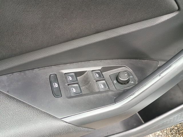 Used 2019 Volkswagen Jetta R-Line image 23