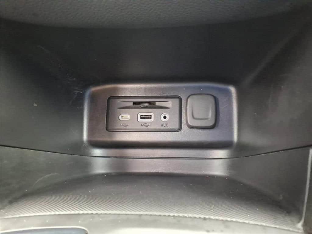 Used 2024 Chevrolet Equinox RS w/ RS Leather Package AWD/4WD image 26