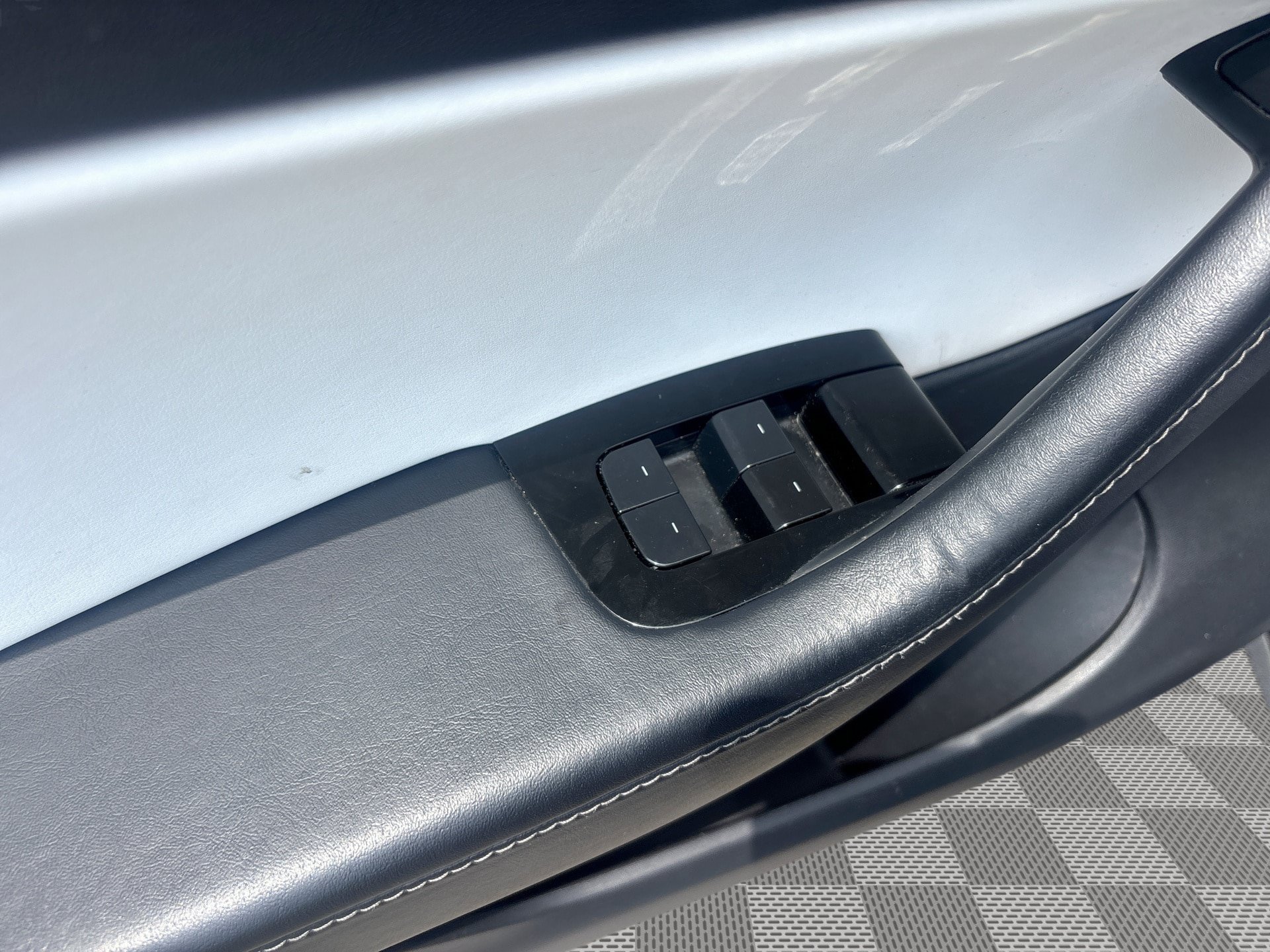Used 2020 Tesla Model Y Long Range AWD/4WD image 15