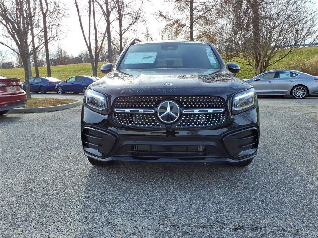 New 2026 Mercedes-Benz GLB 250 image 2