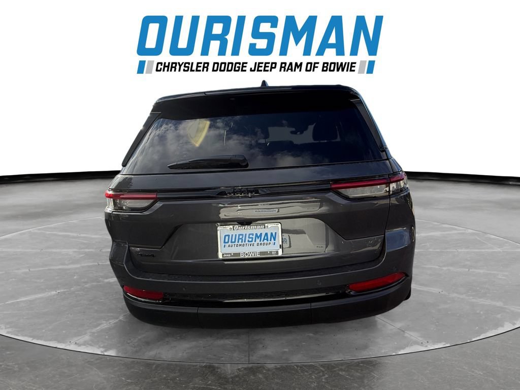 New 2025 Jeep Grand Cherokee L Overland w/ Advanced Protech Group III AWD/4WD image 5