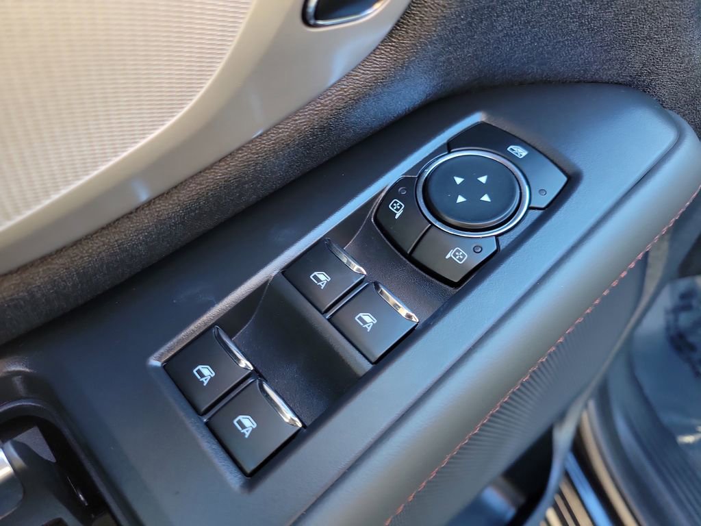 Used 2025 Ford Expedition Max Active RWD image 16