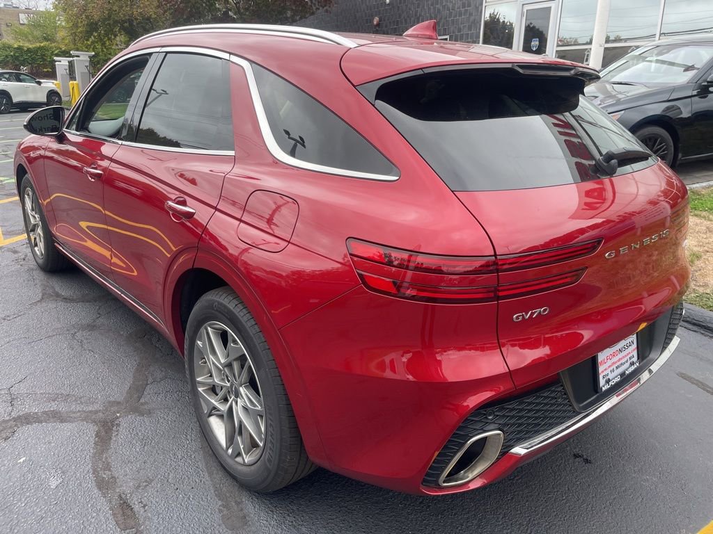 Used 2025 Genesis GV70 2.5T image 3