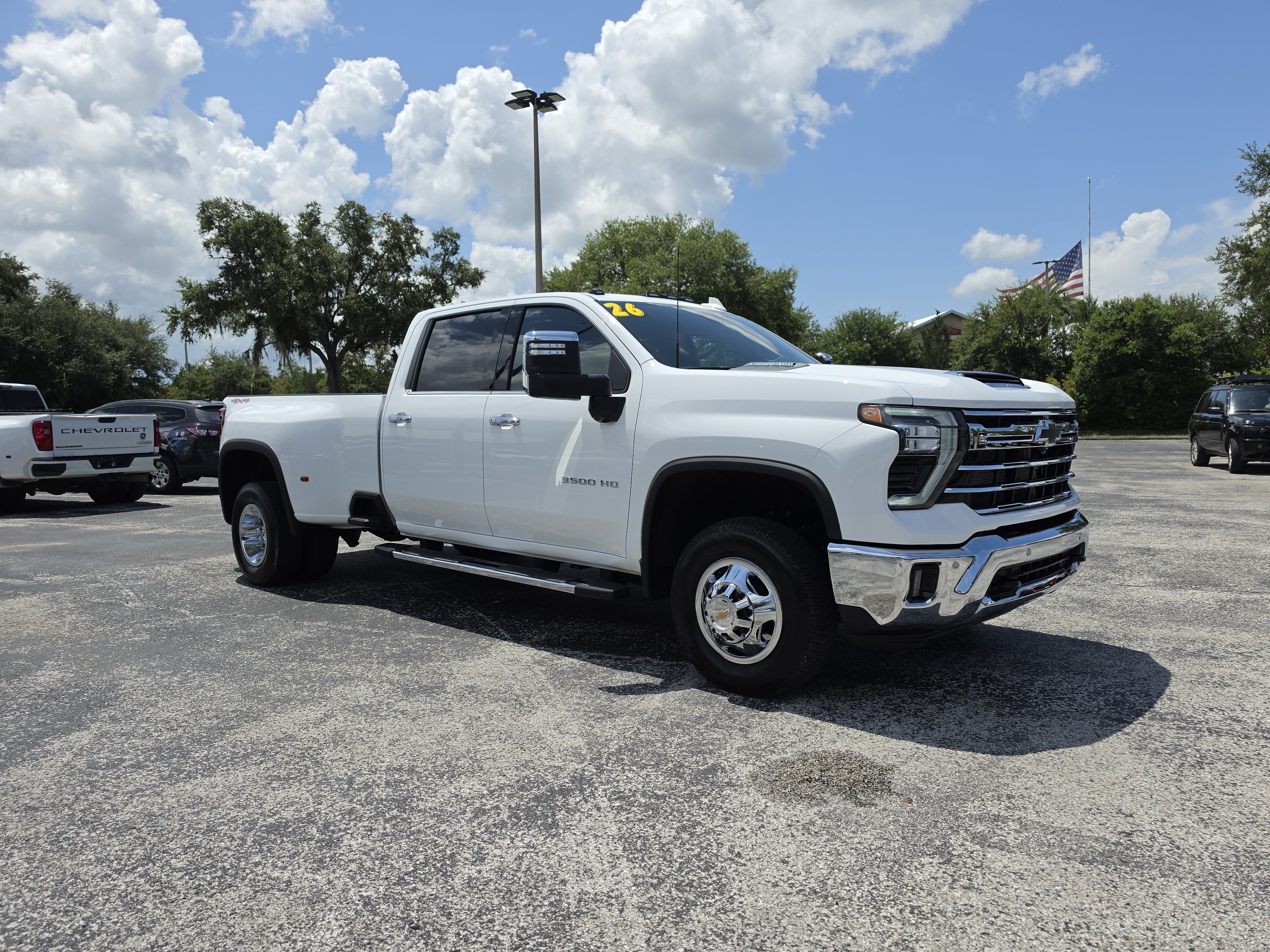Used 2026 Chevrolet Silverado 3500 LTZ w/ LTZ Plus Package AWD/4WD image 2