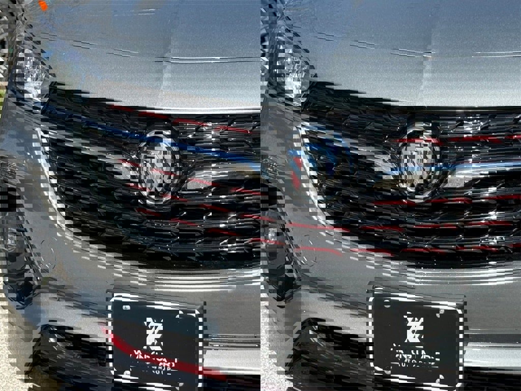 Used 2023 Buick Encore GX Select w/ Sport Touring Package image 4