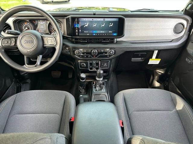 Certified 2025 Jeep Wrangler Unlimited Sport AWD/4WD image 11