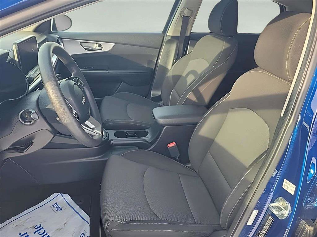 Used 2022 Kia Forte LXS image 12