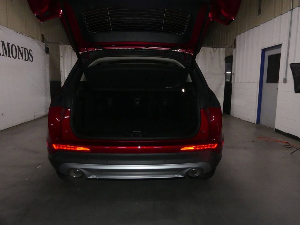 New 2025 Lincoln Corsair Reserve w/ Rear Removable Package Tray image 15