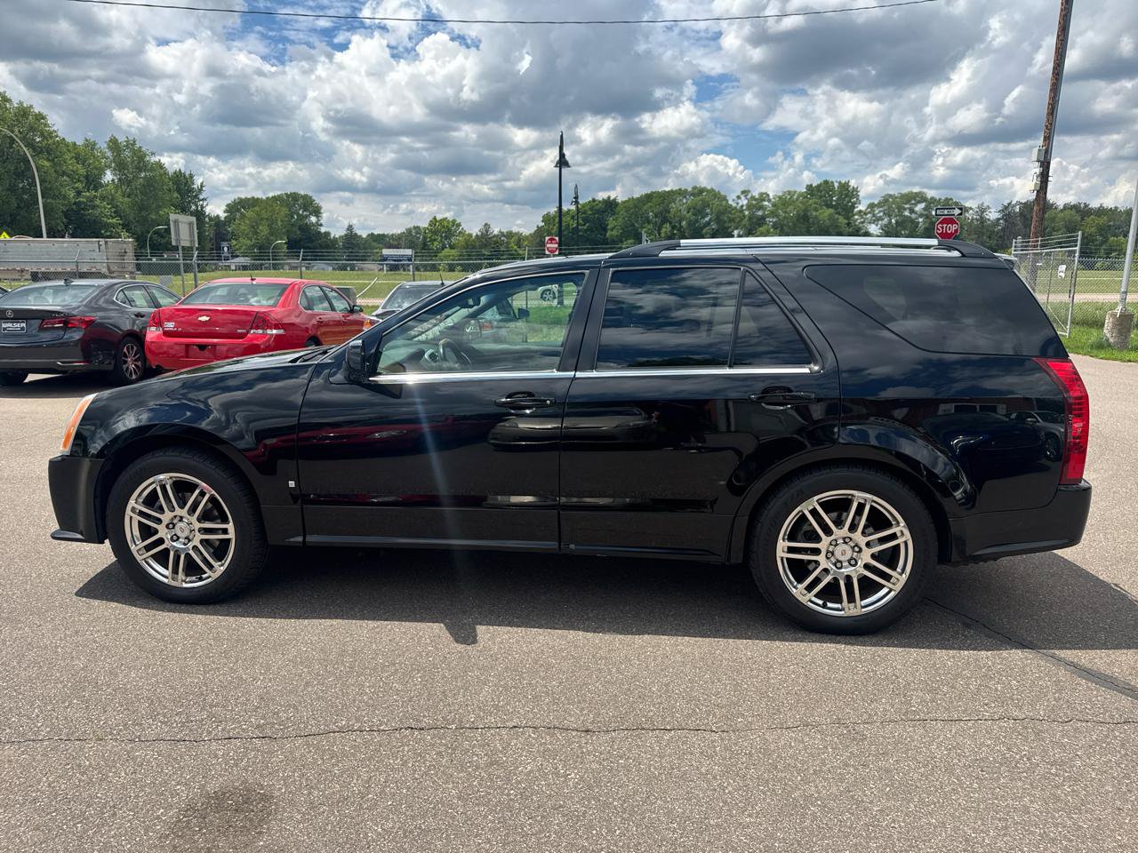 Used 2009 Cadillac SRX AWD V8 w/ Third Row Seating Package image 8