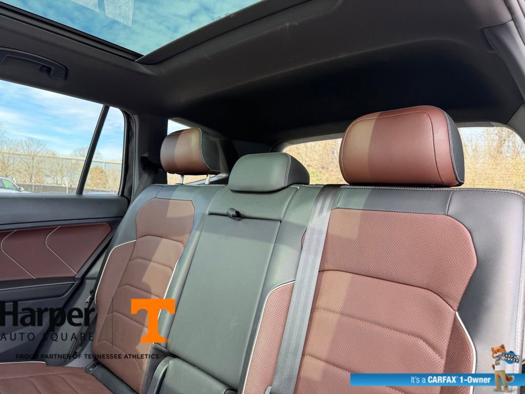 Used 2024 Volkswagen Tiguan SEL R-Line image 9