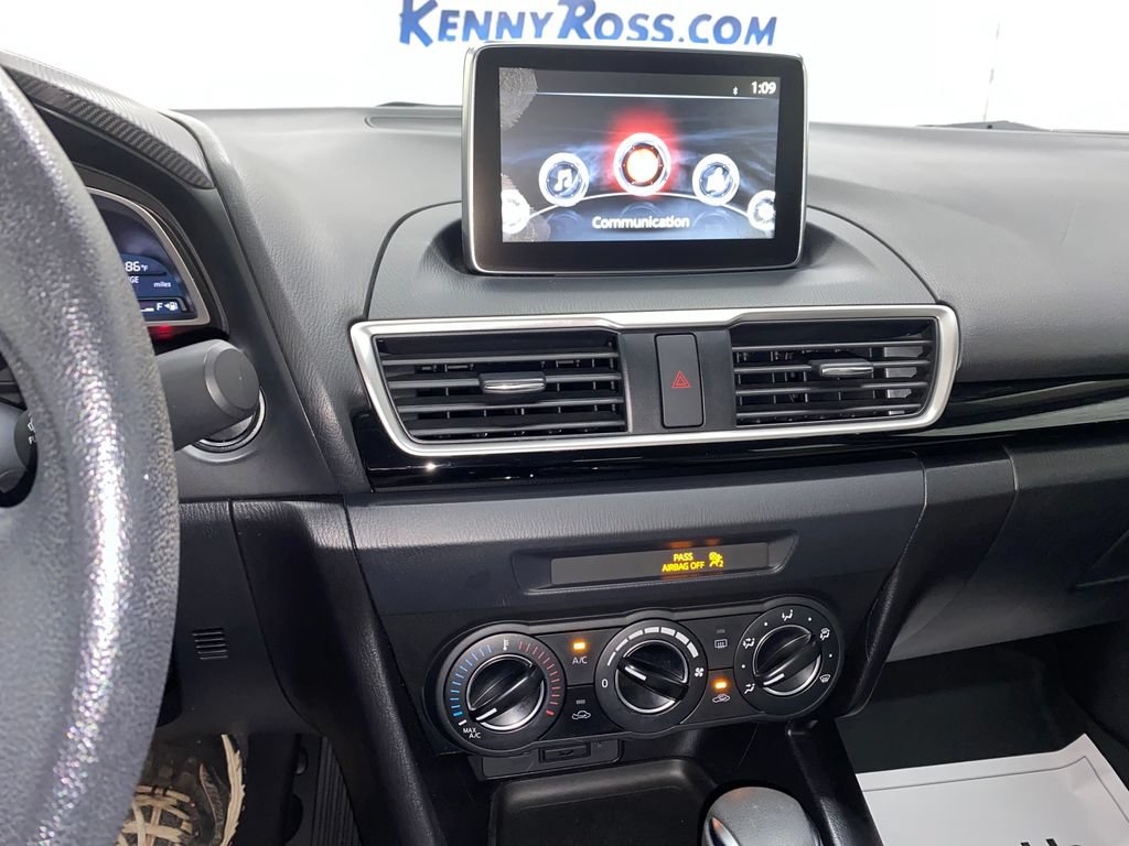Used 2016 MAZDA MAZDA3 i Sport w/ Preferred Equipment Package FWD image 20