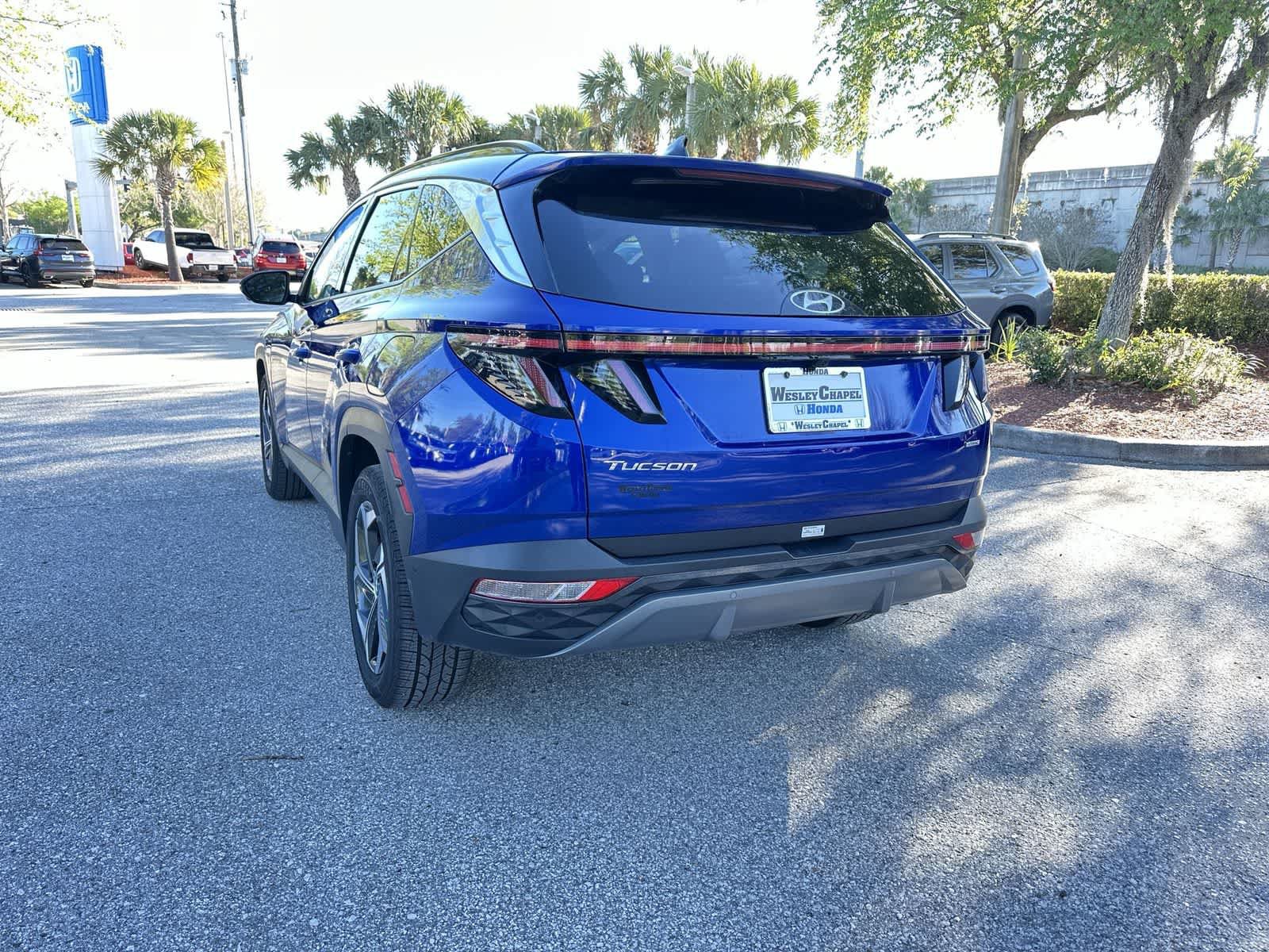 Used 2024 Hyundai Tucson Limited AWD/4WD image 4