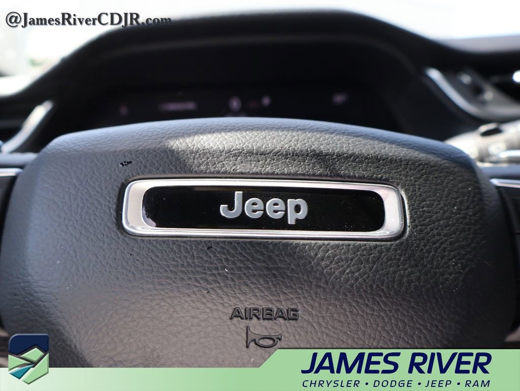 Used 2024 Jeep Grand Cherokee Altitude image 27