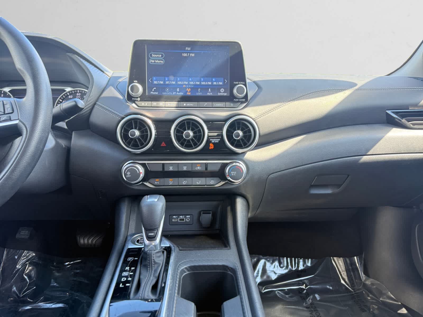 Used 2025 Nissan Sentra SV FWD image 11