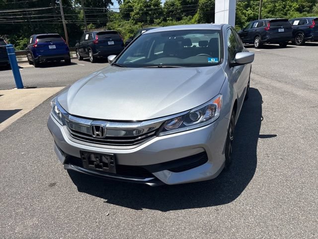 Used 2017 Honda Accord LX image 2