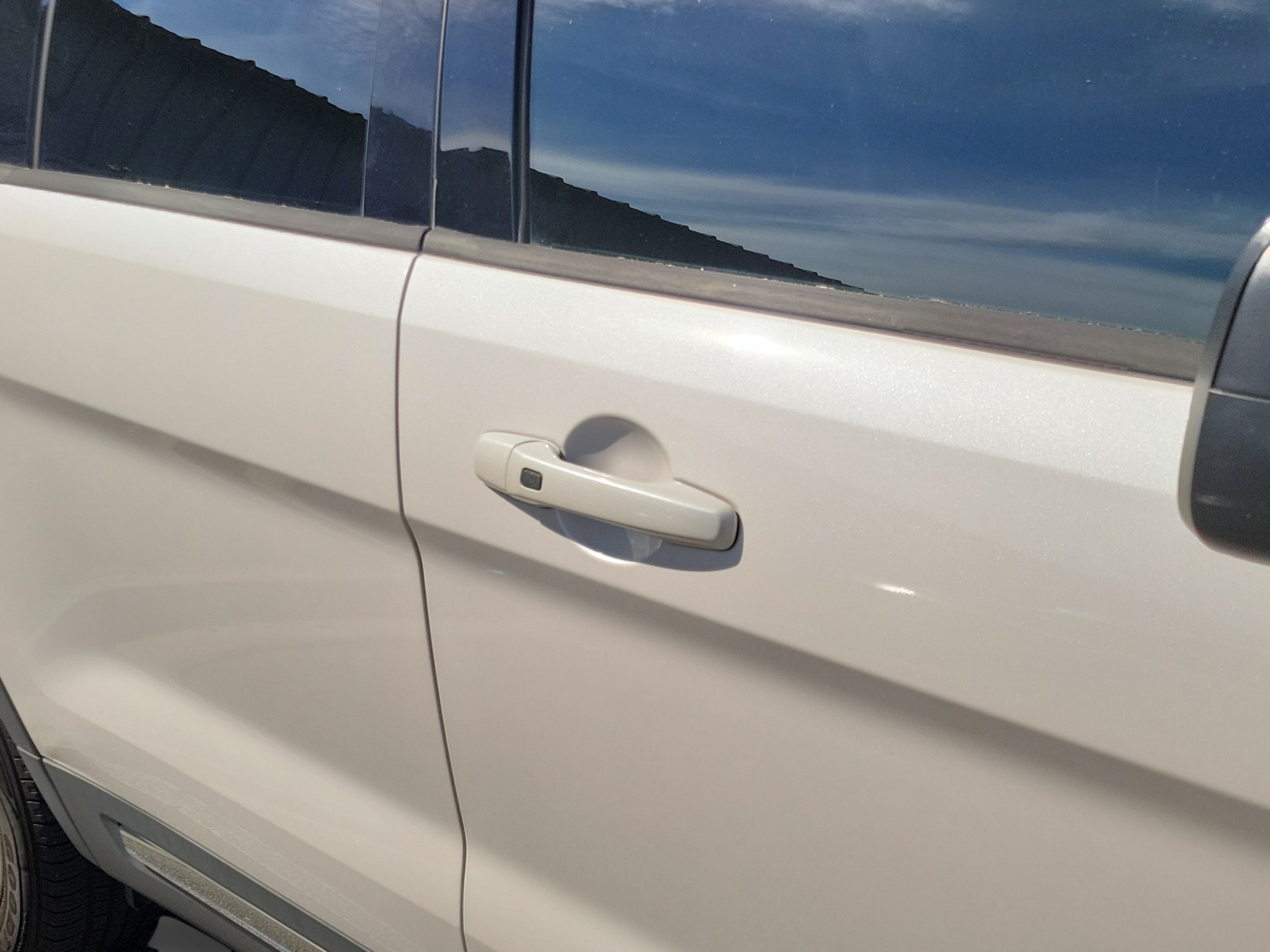 Used 2019 Ford Explorer XLT w/ Class III Trailer Tow Package FWD image 17