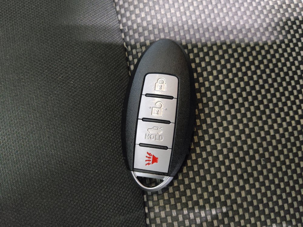 Used 2020 Nissan Pathfinder SV AWD/4WD image 32