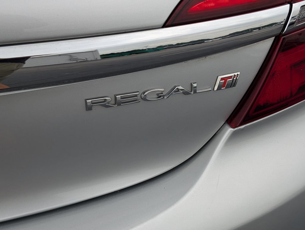 Used 2016 Buick Regal FWD image 21
