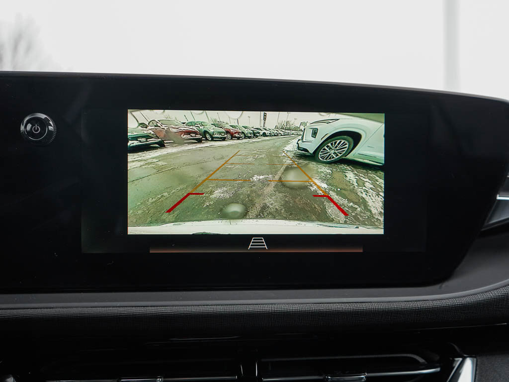 New 2026 Buick Envista Sport Touring FWD image 25