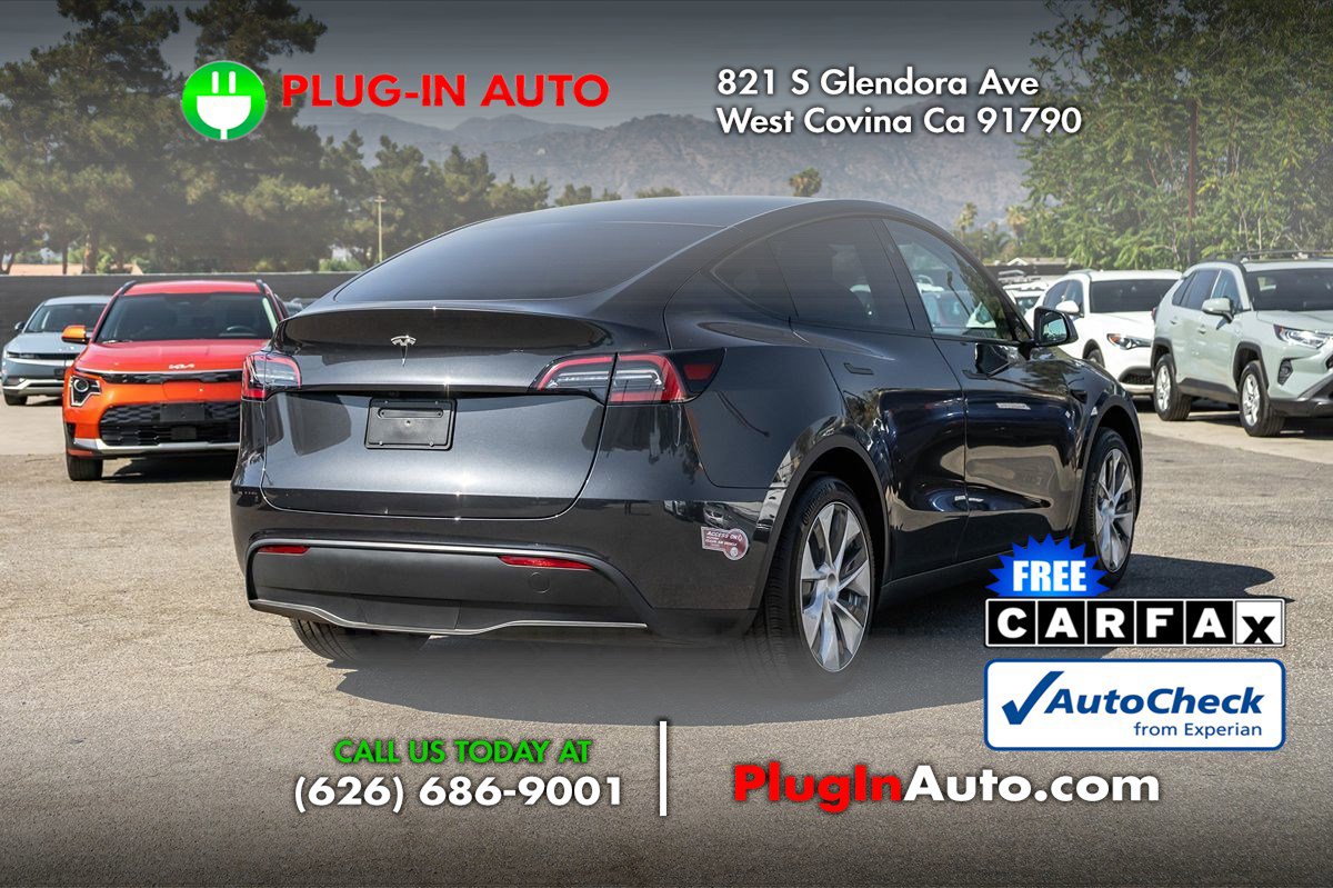Used 2024 Tesla Model Y 2WD image 4