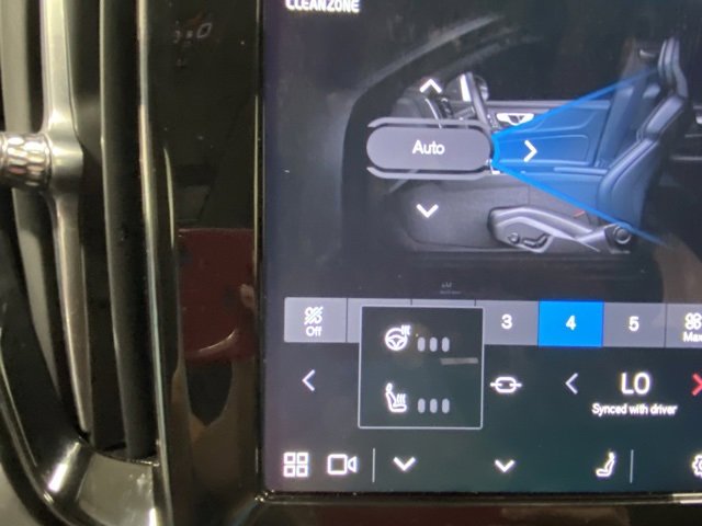 Certified 2025 Volvo S60 B5 Core image 24