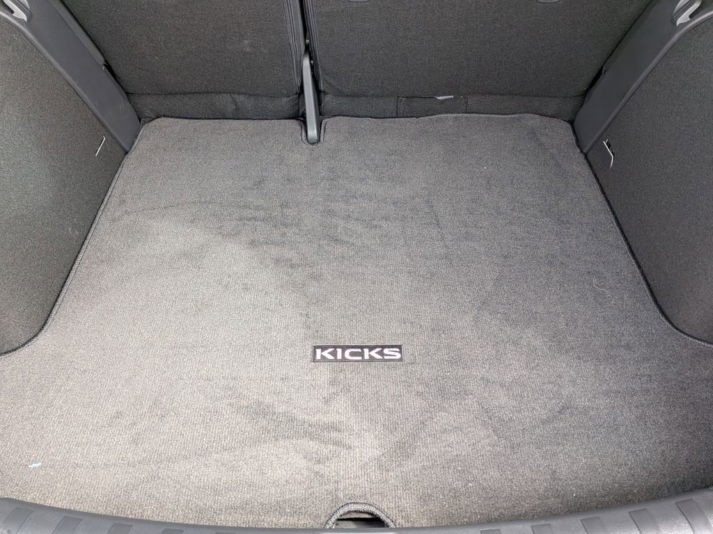 Used 2025 Nissan Kicks Play S image 21