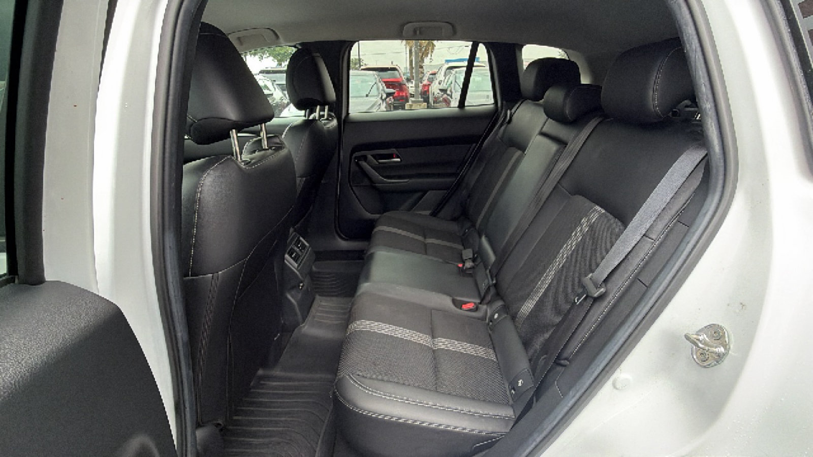 Certified 2024 MAZDA CX-50 AWD 2.5 S w/ Cargo Package image 25