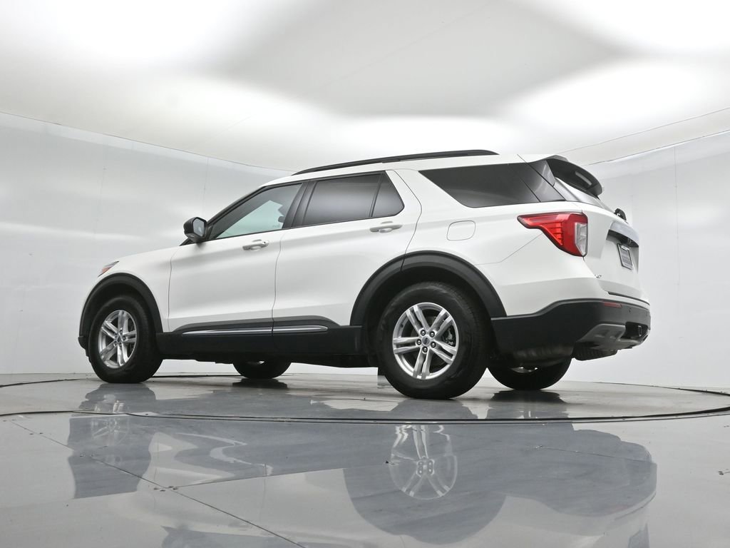 Certified 2021 Ford Explorer XLT RWD image 52