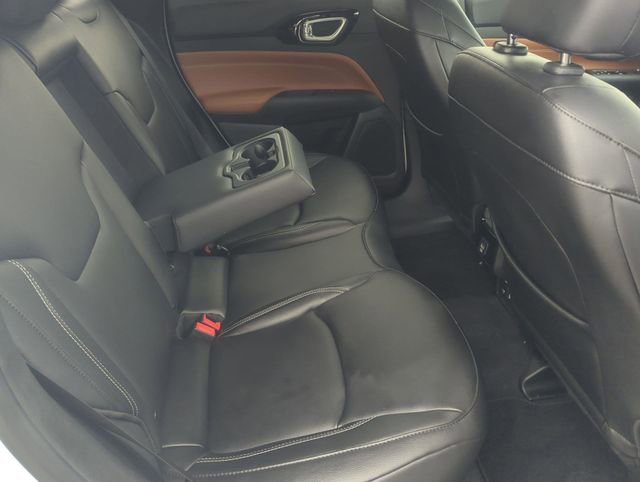 Used 2025 Jeep Compass Limited AWD/4WD image 24