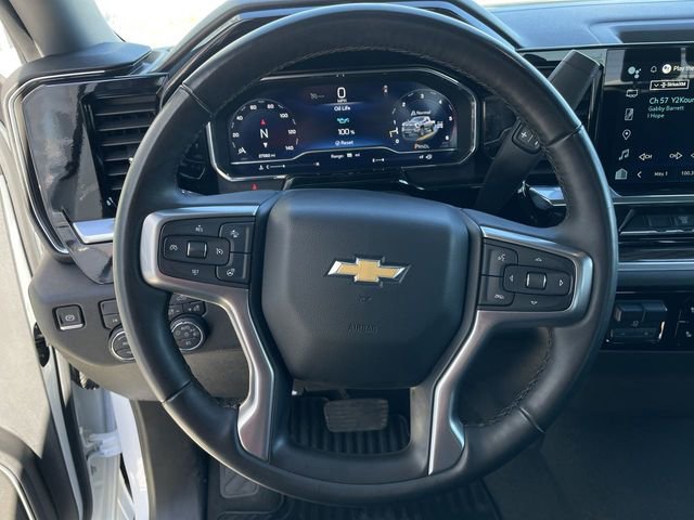 Used 2025 Chevrolet Silverado 3500 LT w/ Convenience Package image 14