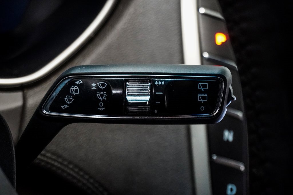 Used 2019 Lincoln Nautilus Select image 19