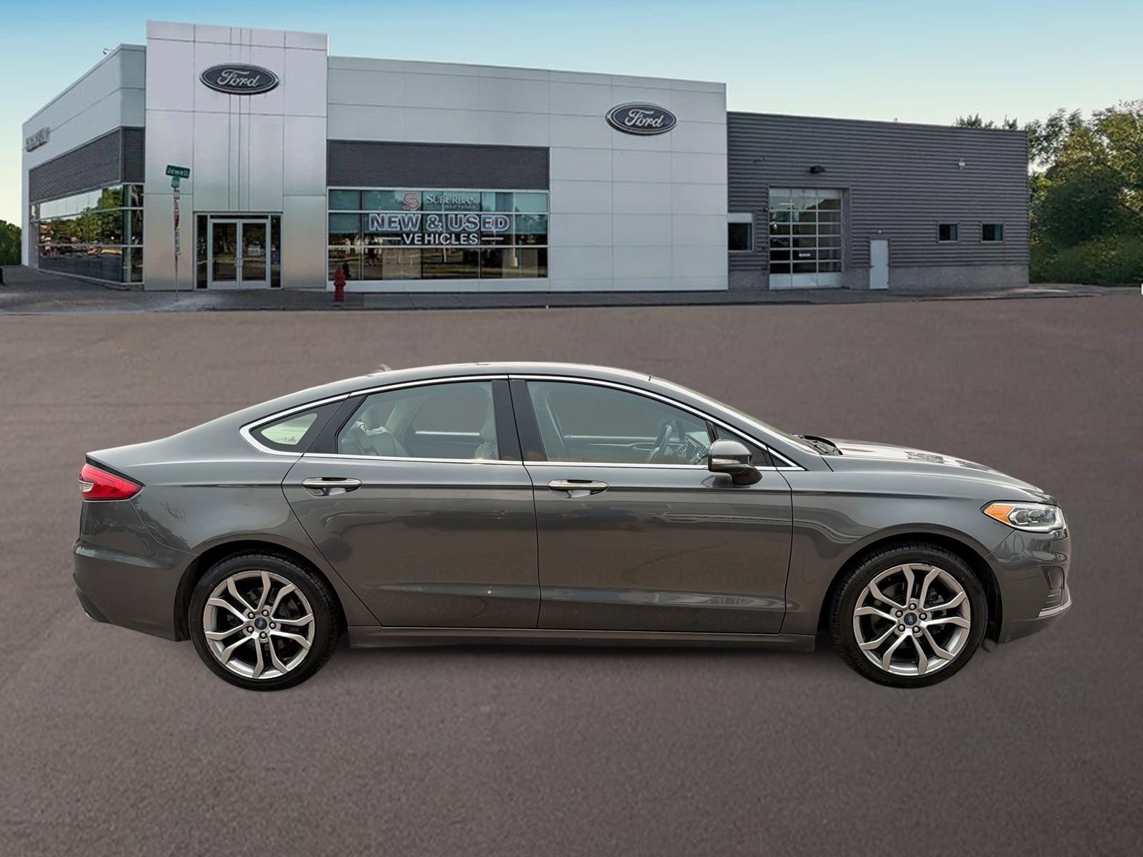 Used 2019 Ford Fusion SEL FWD image 10