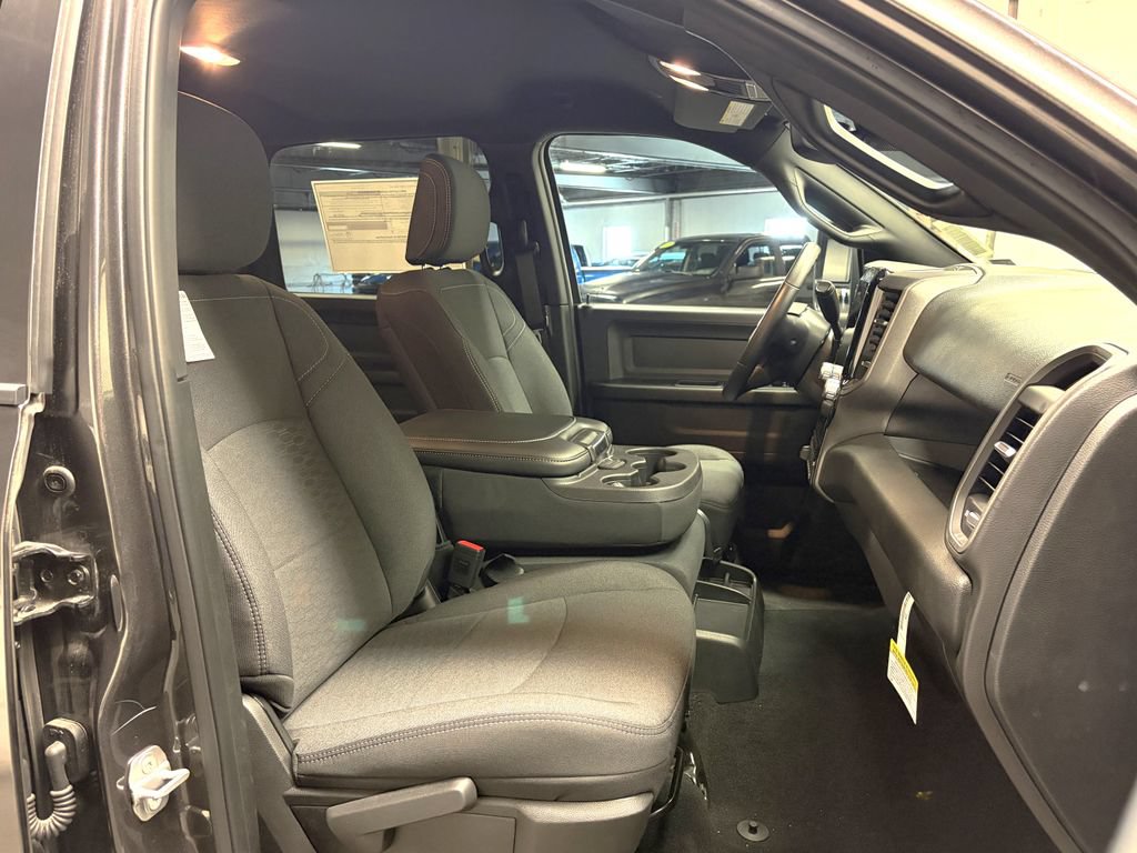 New 2026 RAM 2500 Tradesman AWD/4WD image 27