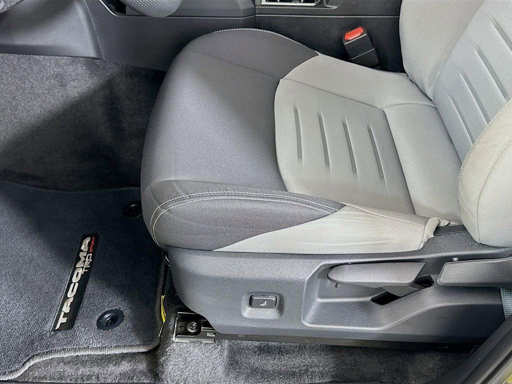 Used 2024 Toyota Tacoma TRD Sport image 19