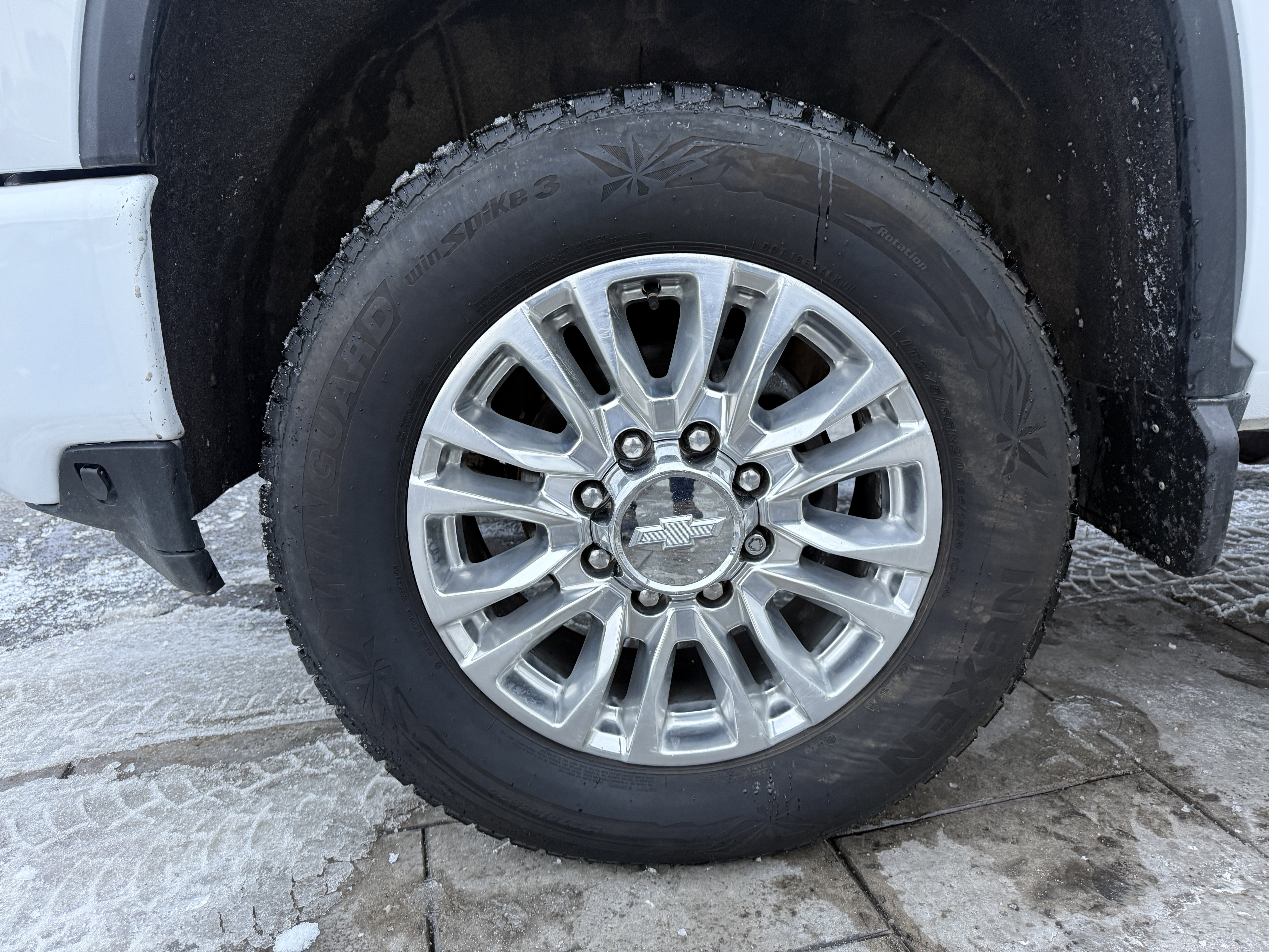 Used 2020 Chevrolet Silverado 2500 High Country image 24